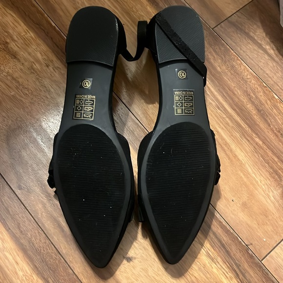 New Ruffle Flats - Picture 3 of 4